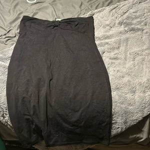 Women’s black strapless summer dress